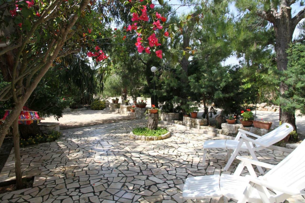 Villa Beatrice Serranova Exterior foto